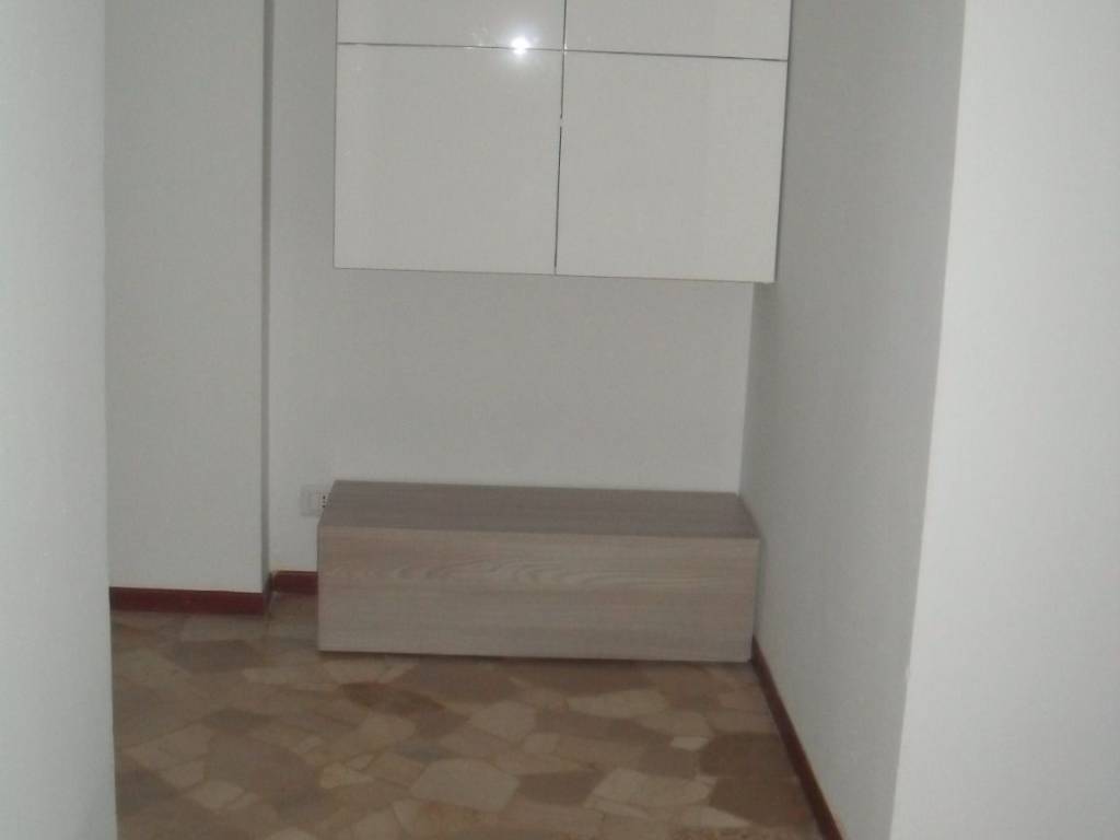 Appartamento a Asti in Via Raffaello Sanzio - Foto 4
