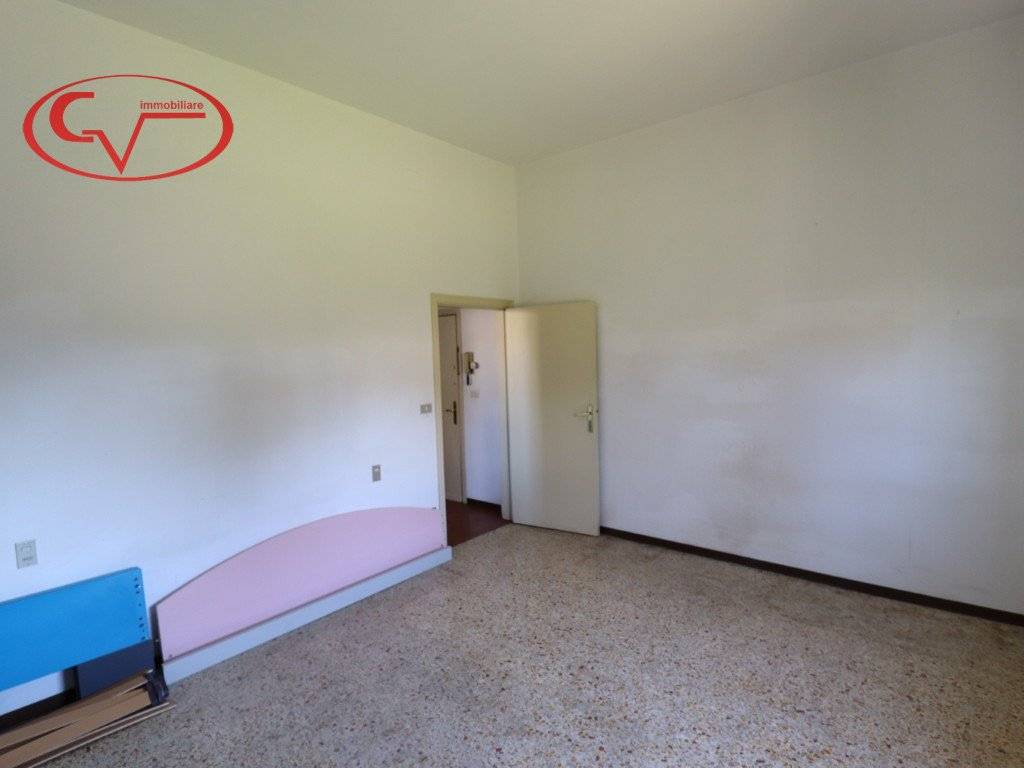 Appartamento a Montevarchi in Viale Armando Diaz - Foto 3