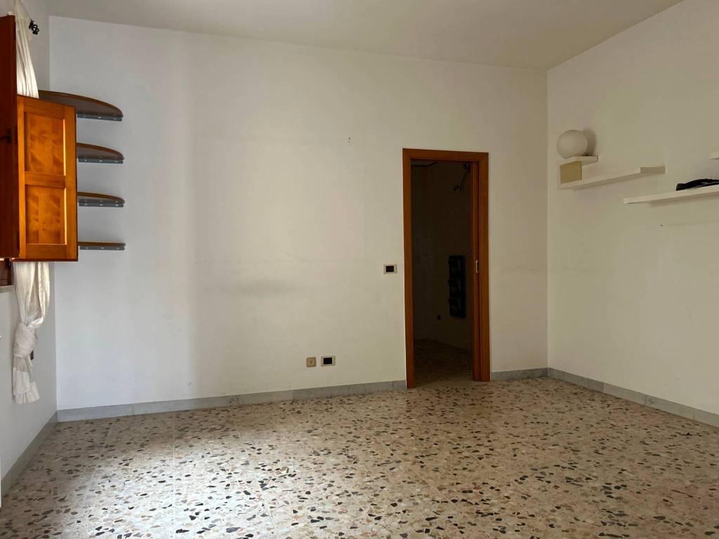 Appartamento a Grottaglie in Piazza San Ciro - Foto 5