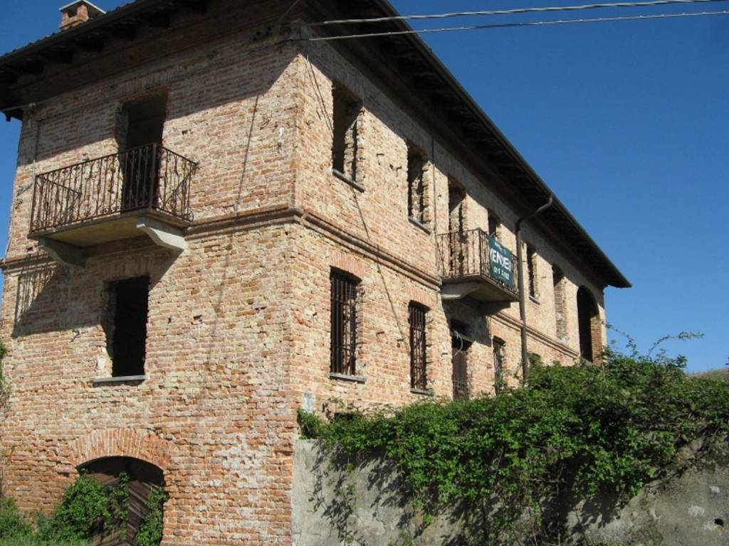 Rustico / casale a Belveglio in bricco - Foto 2