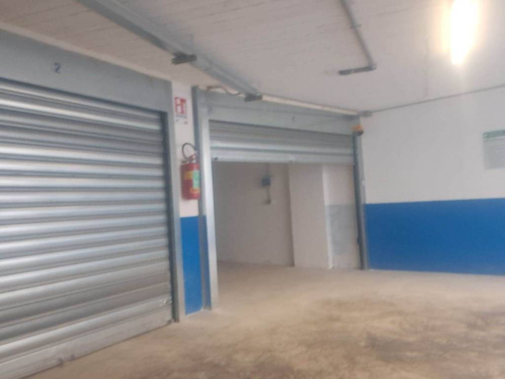 Box / garage a Salerno in Via Guglielmo Oberdan - Foto 3