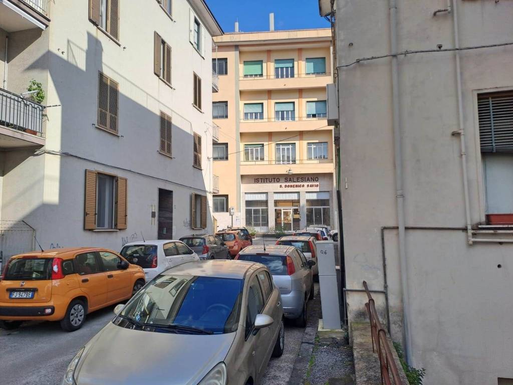 Appartamento a Salerno in Via Michele De Angelis - Foto 2