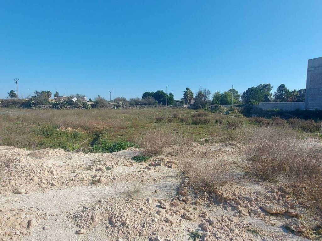 Terreno a Melendugno in Via Enrico De Nicola - Foto 3