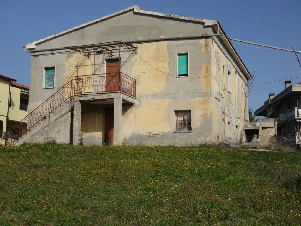Rustico / casale a Pescara in Strada Colle Renazzo S.N.C. - Foto 4