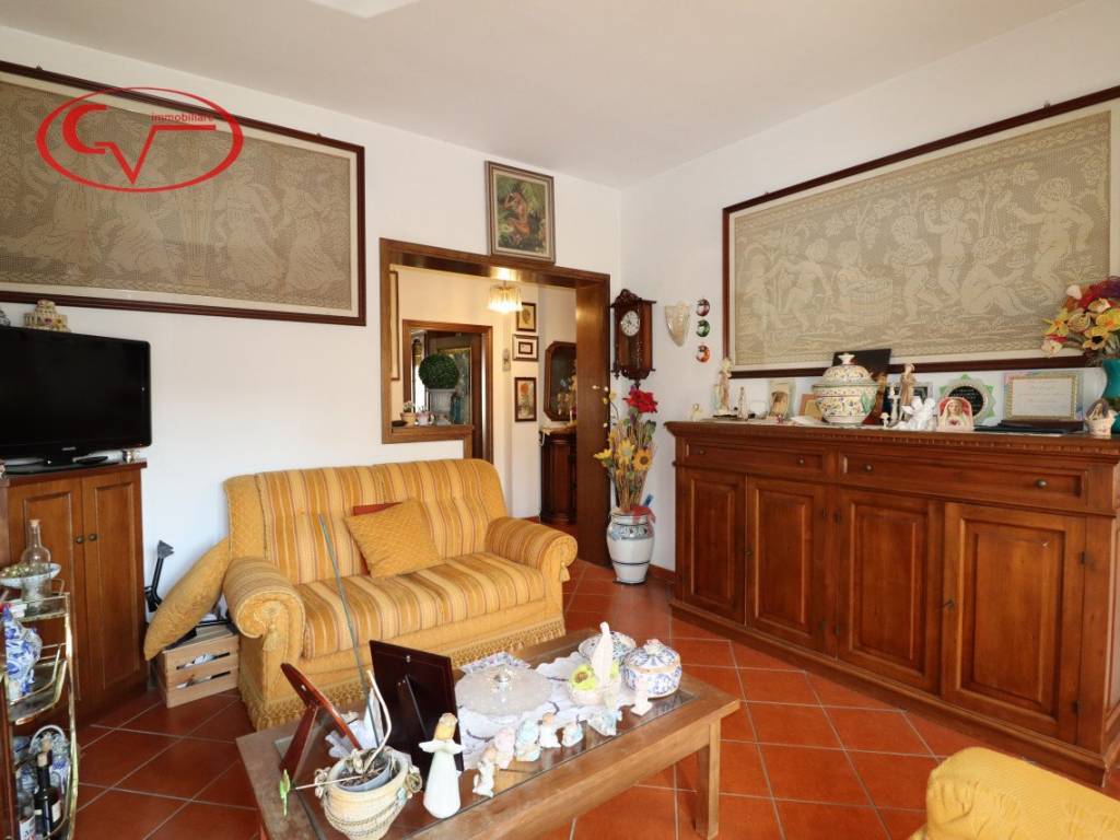 Appartamento a Montevarchi in Via Ventiquattro Maggio - Foto 3