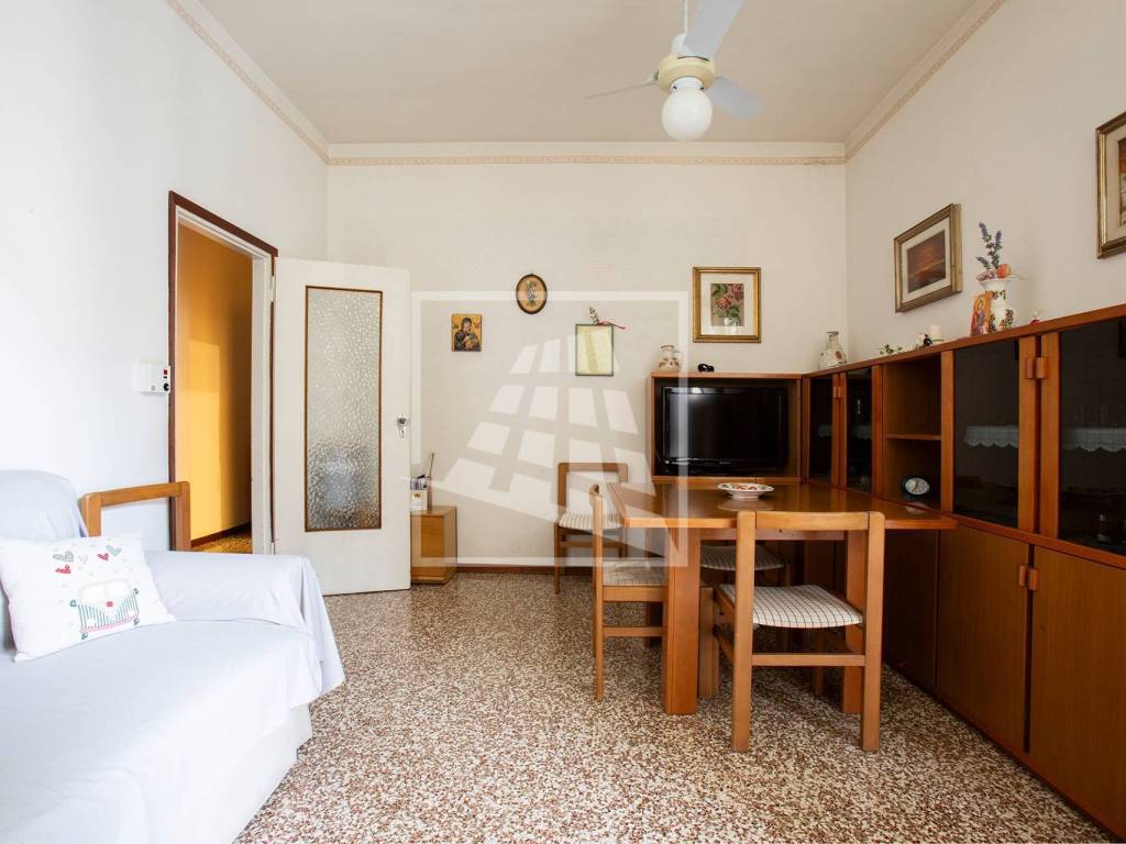 Appartamento a Reggio emilia in Via Col Di Lana - Foto 2