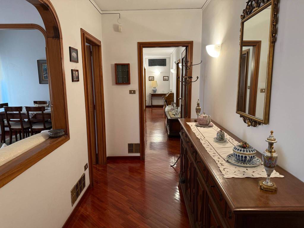 Appartamento a Napoli in Via Giuseppe Orsi, 6 - Foto 2