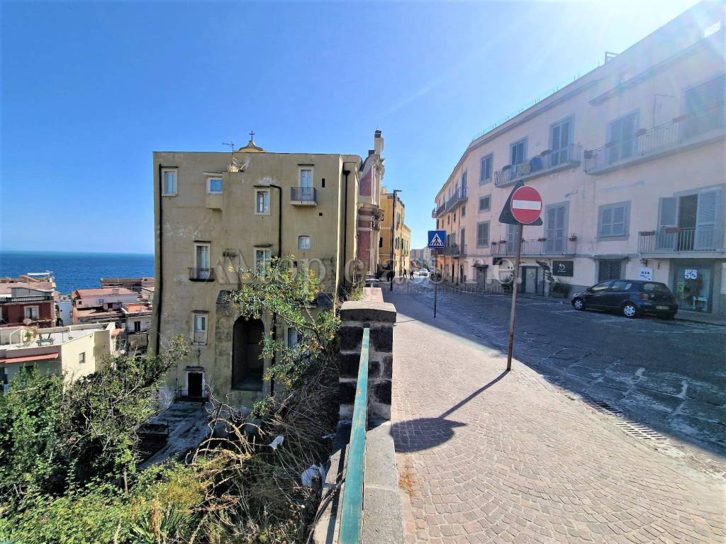 Appartamento a Pozzuoli in Via Carlo Maria Rosini - Foto 4