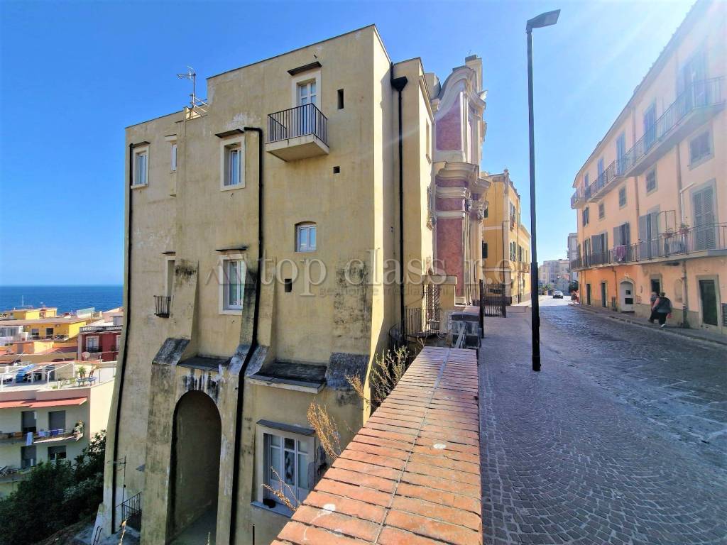 Appartamento a Pozzuoli in Via Carlo Maria Rosini - Foto 5