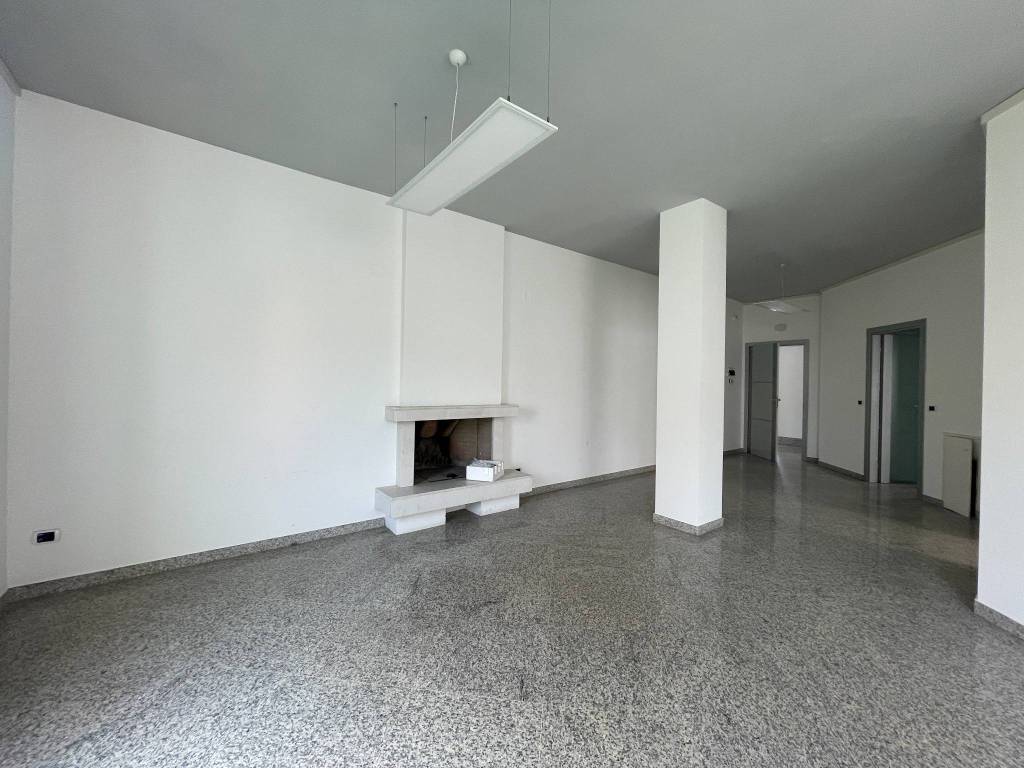 Immobile a Pescara in Viale Gabriele D'Annunzio, 162 - Foto 2