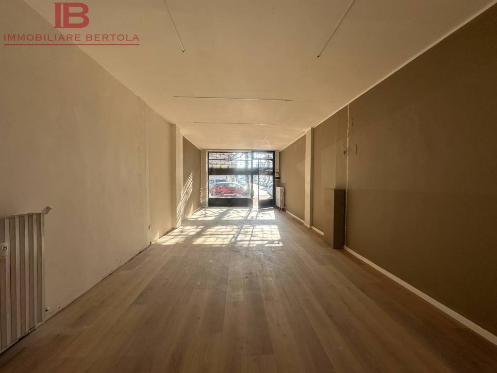 Immobile a Cuneo in corso vittorio emanuele secondo, 23 - Foto 2