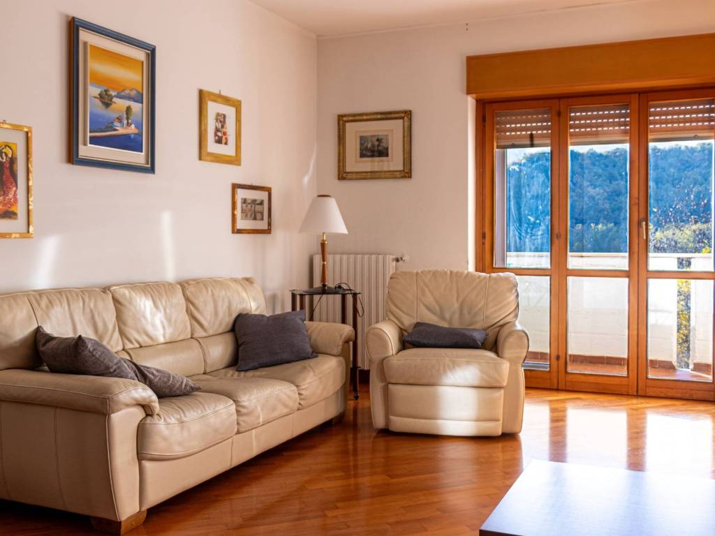 Appartamento a Potenza in Via Rocco Scotellaro - Foto 3