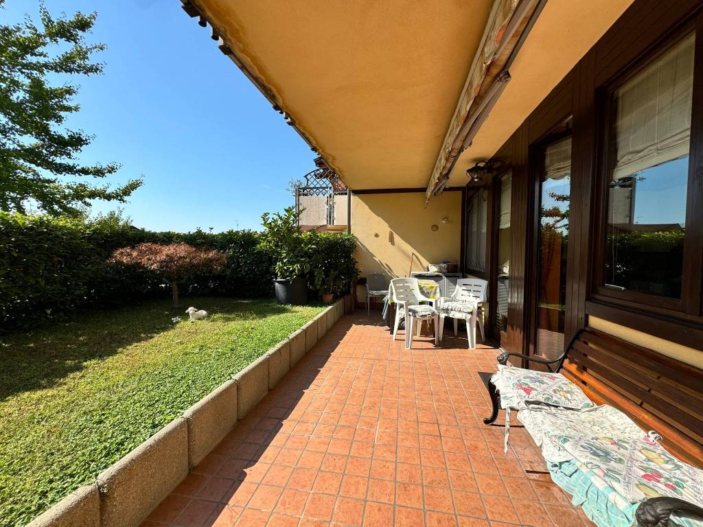 Appartamento a Cavaion veronese in Via Pozzo dell'Amore, 78 - Foto 2