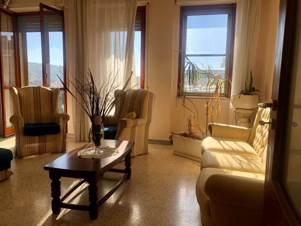 Appartamento a Salerno in Via dei Greci - Foto 2