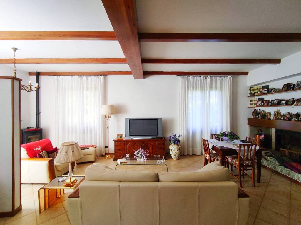 Villa a Pistoia in Strada Statale Porrettana - Foto 5