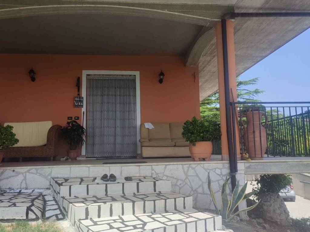 Villa a Ceccano in Via Vigne Vecchie - Foto 2