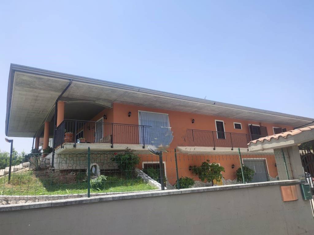 Villa a Ceccano in Via Vigne Vecchie - Foto 5