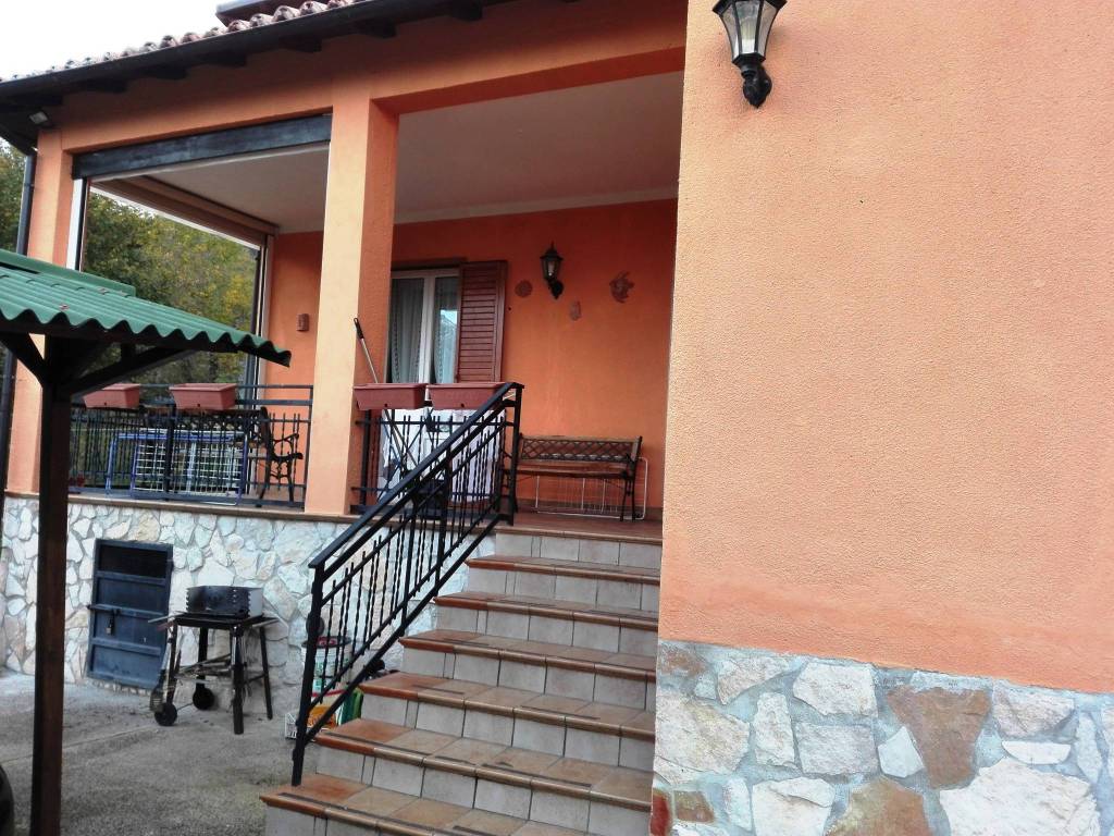 Villa a Isola del gran sasso d'italia in SP63 - Foto 5