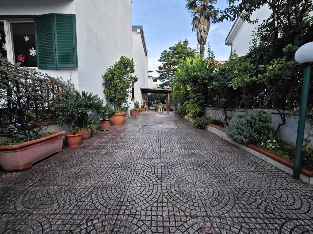 Villetta a schiera a Marcianise in Via Francesco De Sanctis - Foto 4