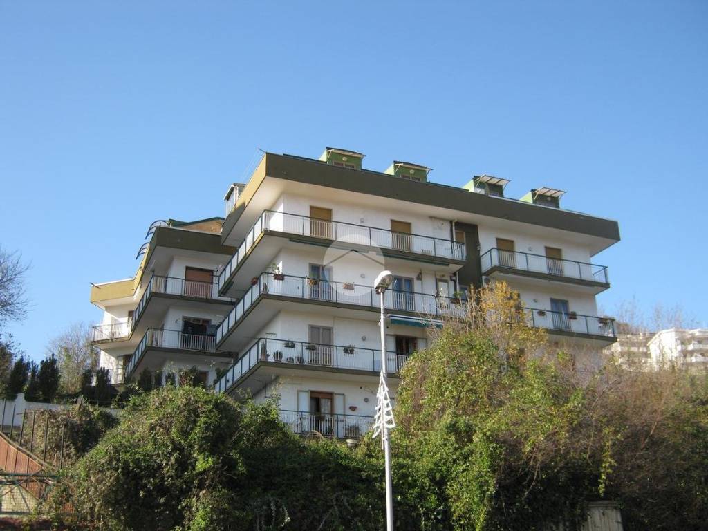 Box / garage a Pellezzano in Via Alcide De Gasperi, 01 - Foto 3