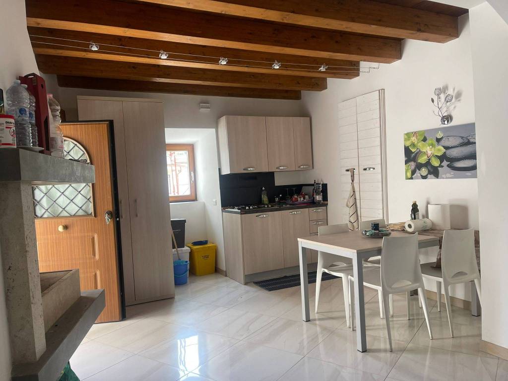 Appartamento a Ovindoli in Via della Chiesa, 4 - Foto 1