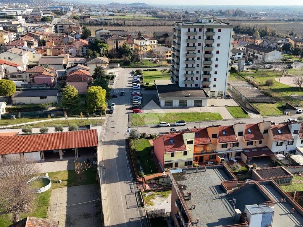 Villetta a schiera a Lavagno in Via Raffaello Sanzio - Foto 5