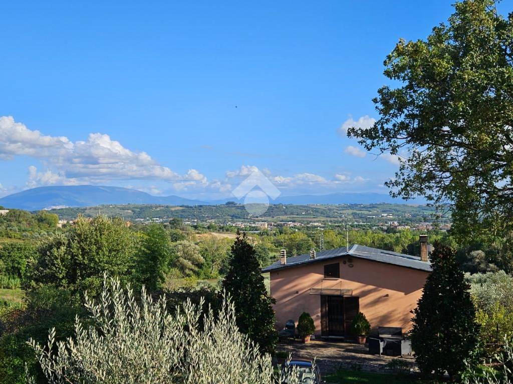 Casa indipendente a Perugia in Strada dei Ferrini, 12 - Foto 5