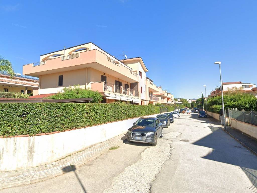 Appartamento a Maddaloni in Via Raffaele Viviani - Foto 2