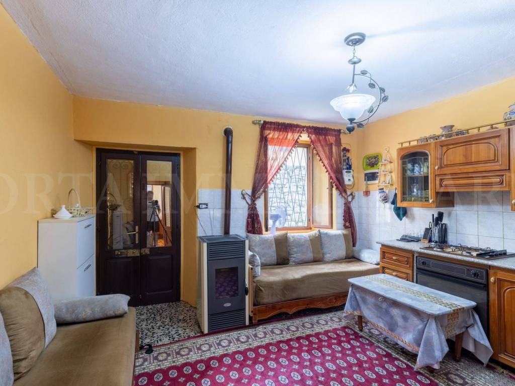 Casa indipendente a Madonna del sasso in Via Fusarelli - Foto 5