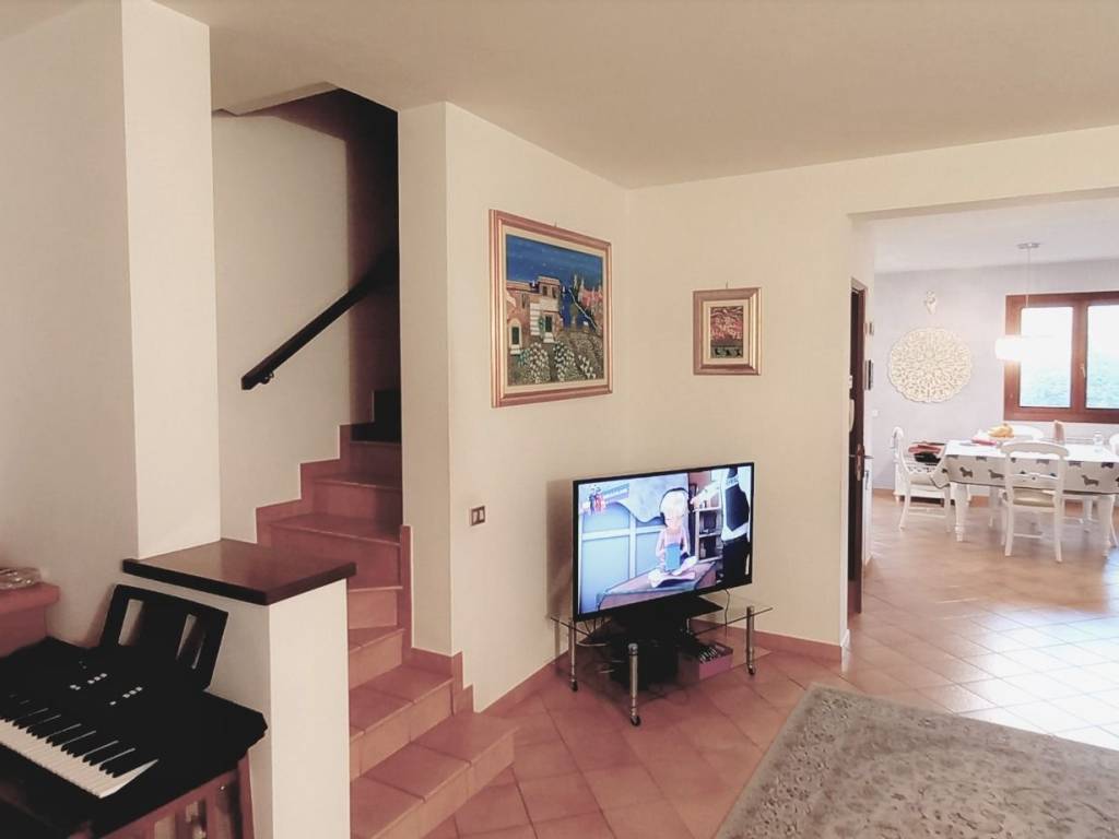 Villetta a schiera a Carmignano in Via San Giuseppe - Foto 2