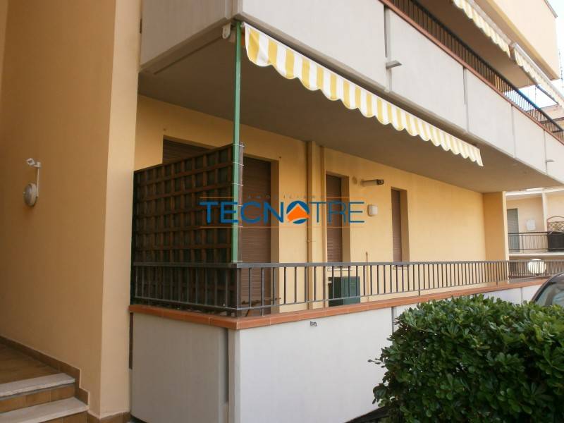 Appartamento a Martinsicuro in Via Vittorio Alfieri, 8 - Foto 3