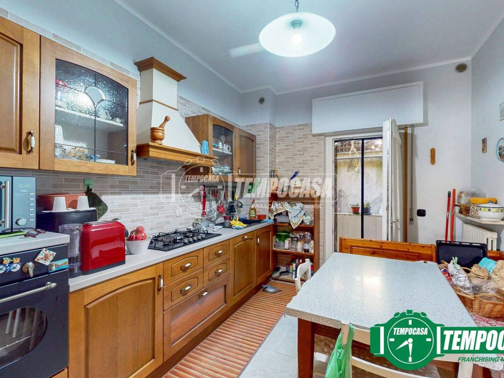Appartamento a San salvatore monferrato in Via Ettore Amisano - Foto 2