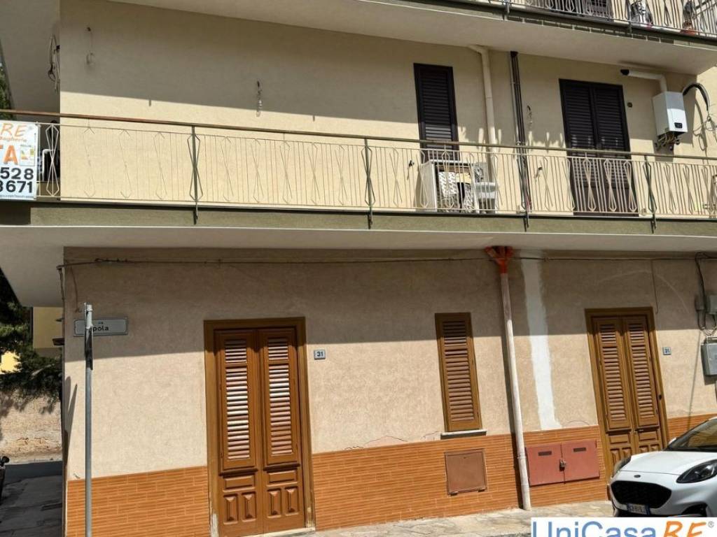 Appartamento a Bagheria in Via Pola, 29 - Foto 2