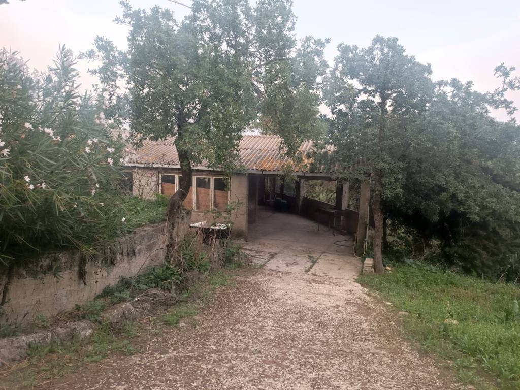 Rustico / casale a Villanova monteleone in Strada Statale Nord Occidentale Sarda N. 292 - Foto 2