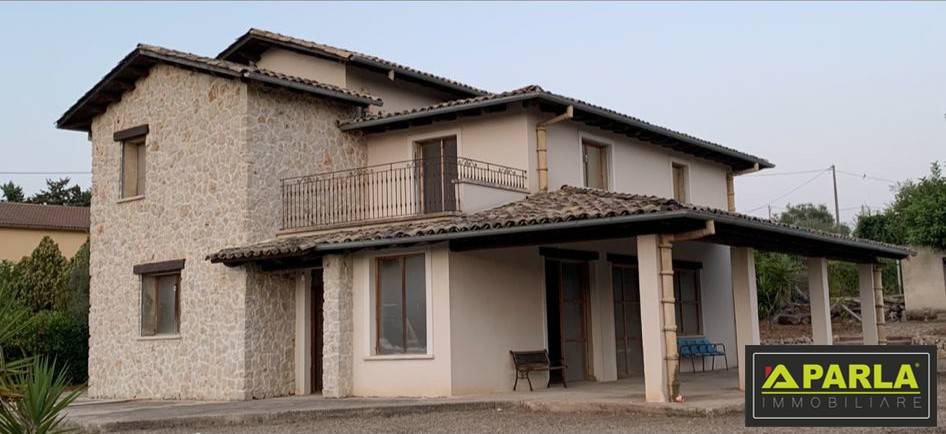 Villa a Canicattì in contrada fabrizio - Foto 4
