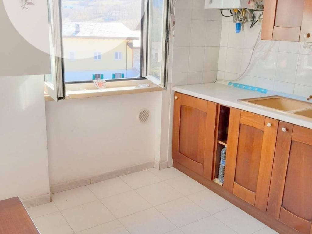 Appartamento a Scoppito in Via Roma - Foto 2