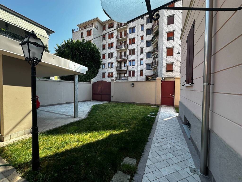Villa a Alessandria in Via Giovanni Amendola, 5 - Foto 2