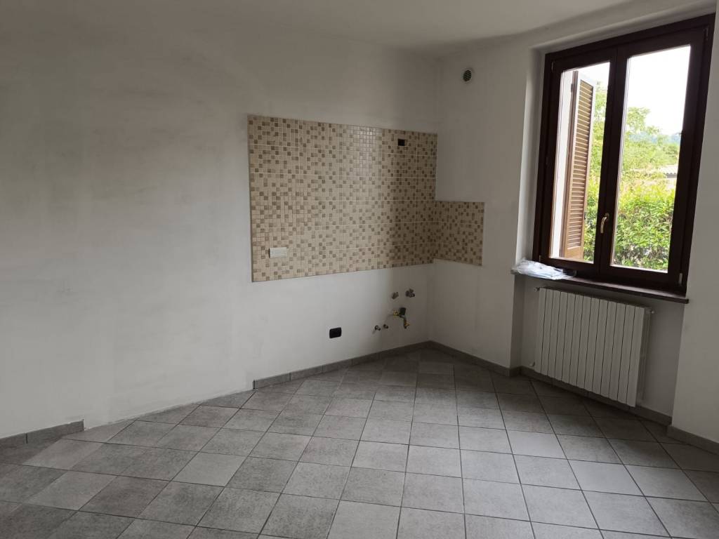 Villa a Buguggiate in Via Giuseppe Garibaldi - Foto 5