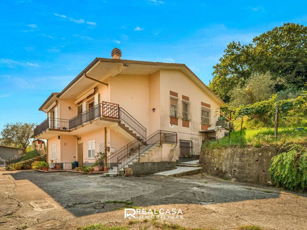 Villa a Sarzana in Via Sarzanello, 286 - Foto 4