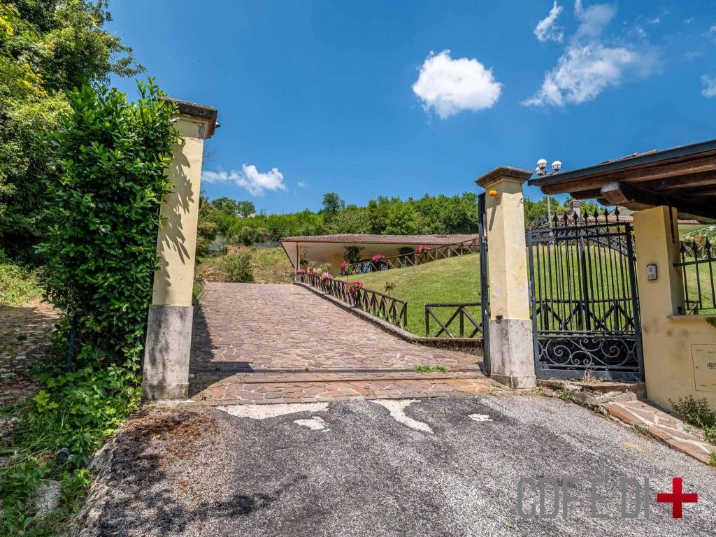 Villa a Orvinio in Via Nuova - Foto 5