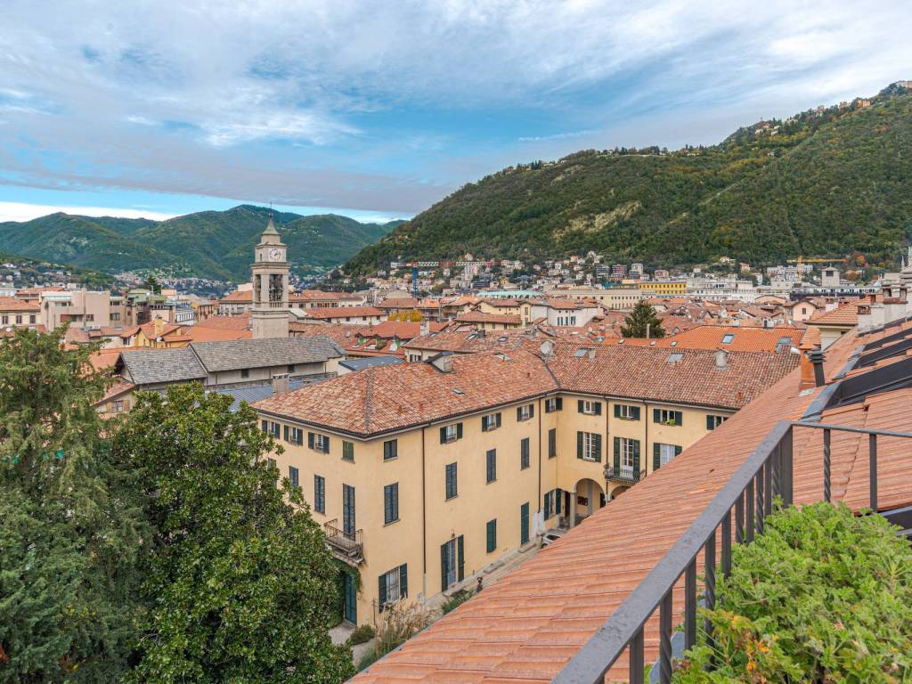 Appartamento a Como in Via Cinque Giornate, 72 - Foto 4