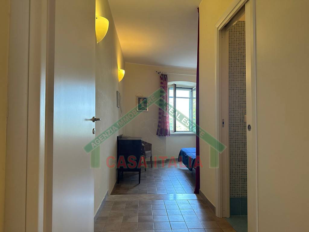 Palazzo / stabile a Capodimonte in Via della Rocca - Foto 4