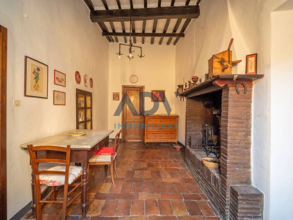 Palazzo / stabile a Bettona in via montelauro, 38 - Foto 4