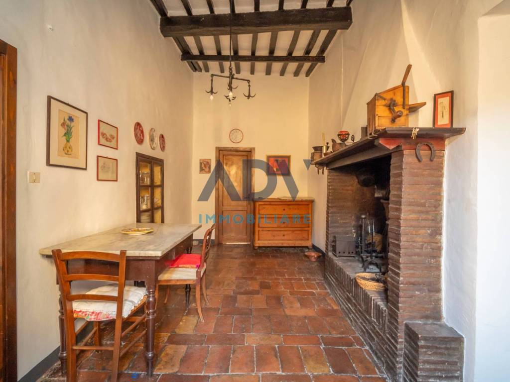 Palazzo / stabile a Bettona in via montelauro, 38 - Foto 5