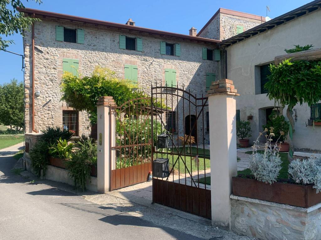 Rustico / casale a Monzambano in Strada Pille, 67 - Foto 2