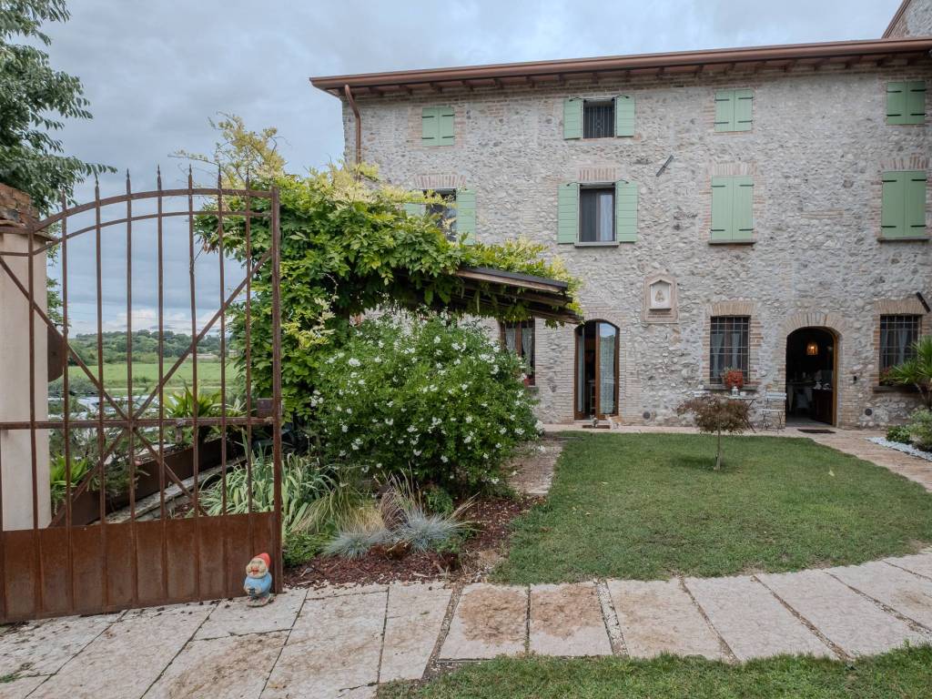 Rustico / casale a Monzambano in Strada Pille, 67 - Foto 4