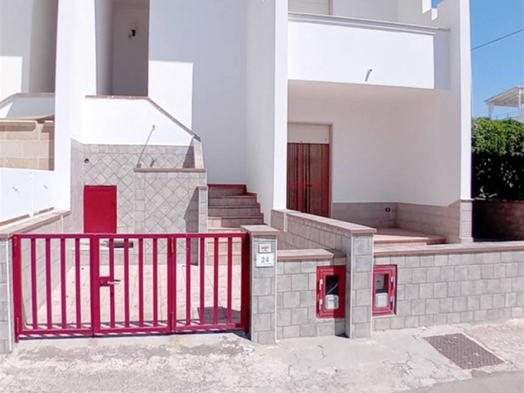 Appartamento a Salve in Via Fratelli De Notaris, 24 - Foto 2
