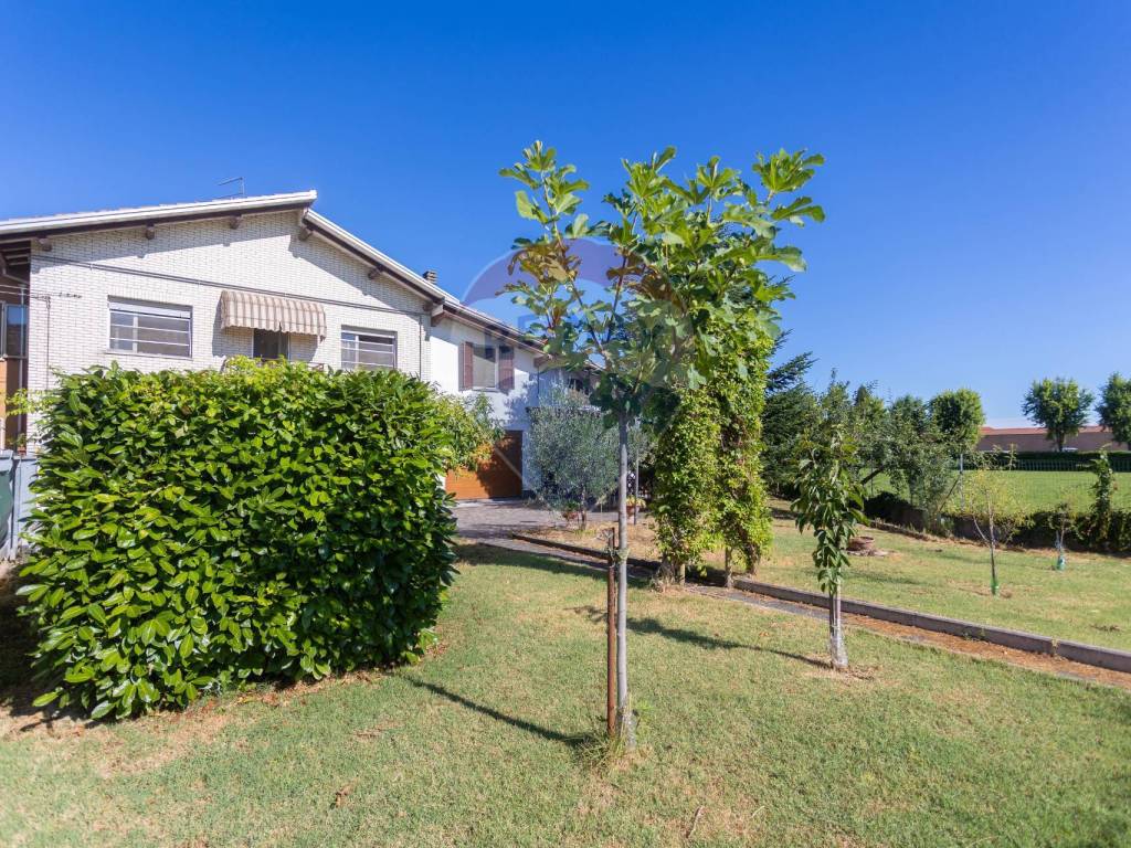Casa indipendente a Fontevivo in Strada Bianconese, 26 - Foto 2