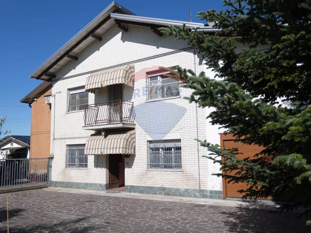 Casa indipendente a Fontevivo in Strada Bianconese, 26 - Foto 5