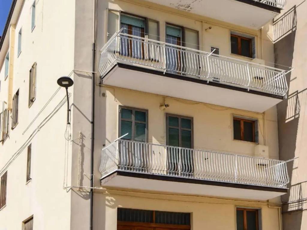 Casa indipendente a Calitri in Via Pittoli - Foto 2
